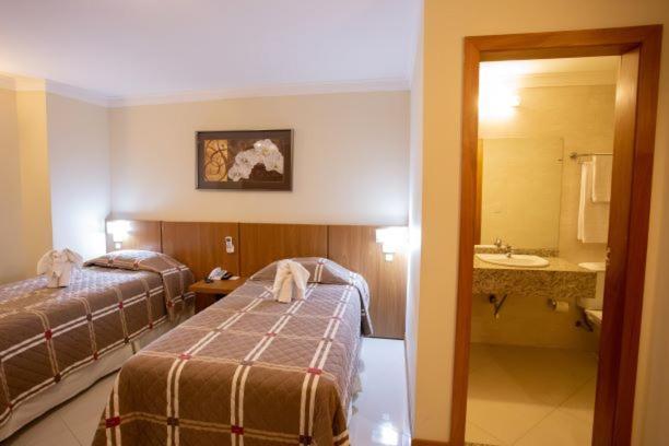 Barbur Center Hotel Ponta Grossa  Buitenkant foto