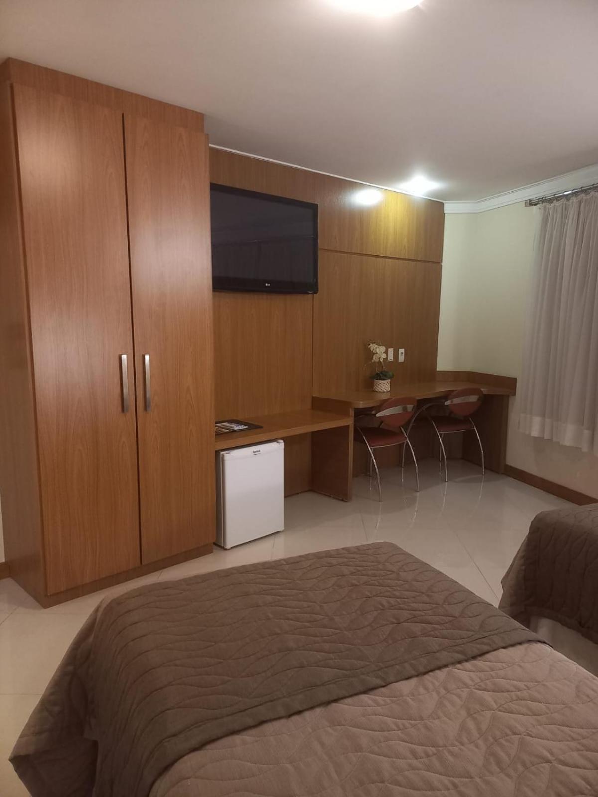 Barbur Center Hotel Ponta Grossa  Buitenkant foto