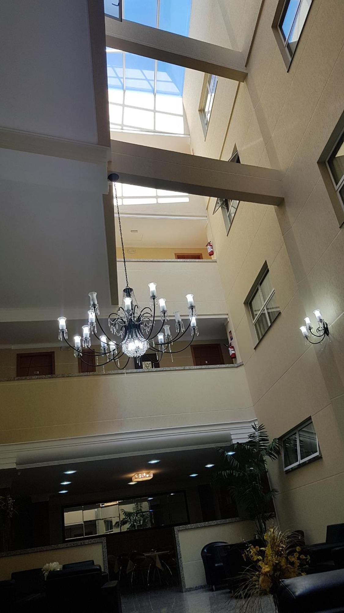 Barbur Center Hotel Ponta Grossa  Buitenkant foto