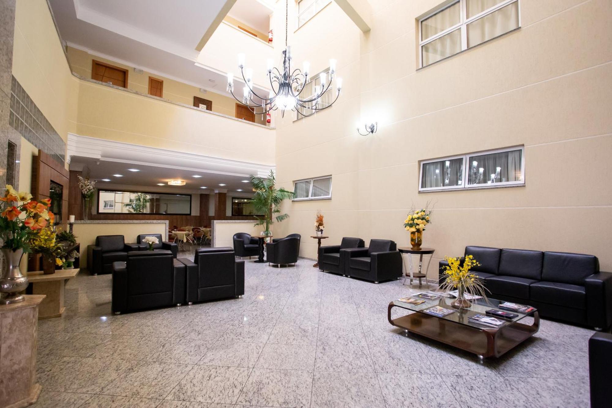Barbur Center Hotel Ponta Grossa  Buitenkant foto