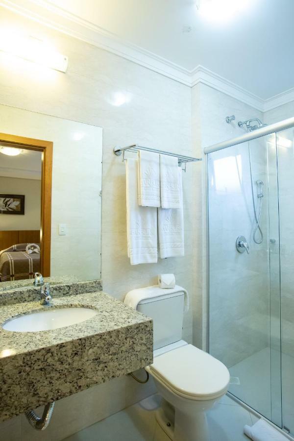 Barbur Center Hotel Ponta Grossa  Buitenkant foto